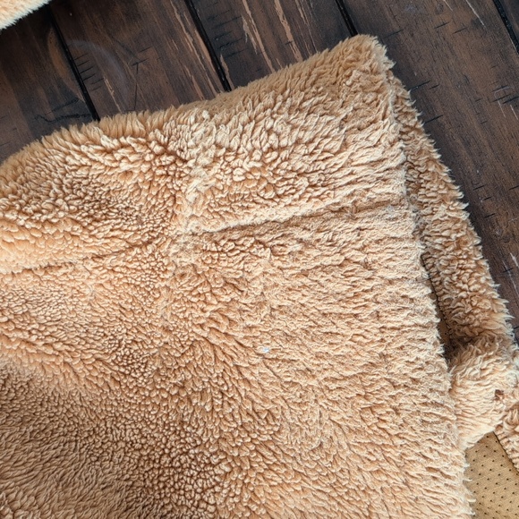 Varley Clemson Sherpa jacket - Picture 11 of 11